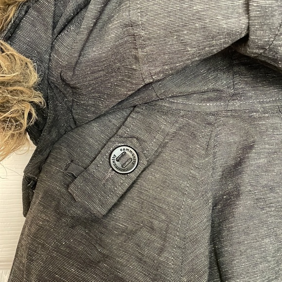 Aritzia Winter Coat - Picture 5 of 13